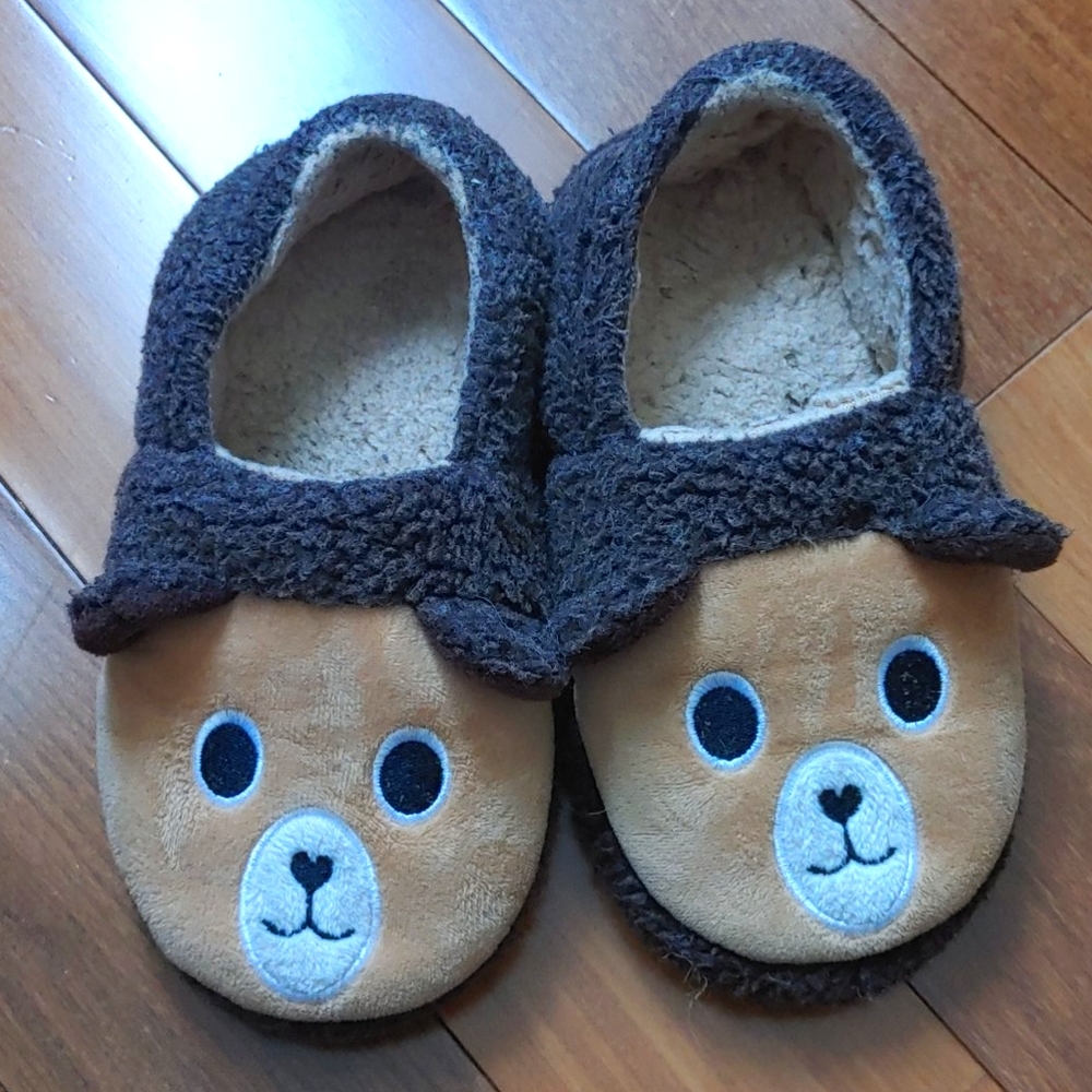 💲3/$15 - Warm Slippers